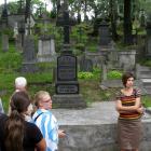 Trzeci dzień wycieczki rozpoczął się od zwiedzania cmentarza na Rossie