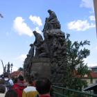 Rzeżby na kamiennym moście Karola.